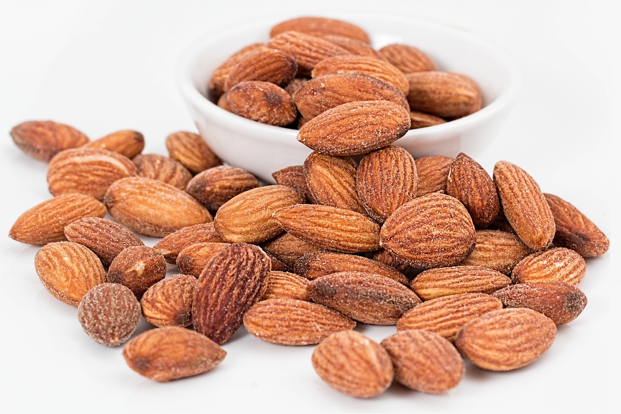almonds-healthy_snacks